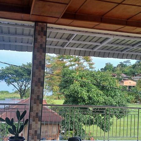 Hotel Toba Boi Tuk Tuk Esterno foto