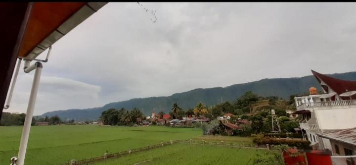 Hotel Toba Boi Tuk Tuk Esterno foto
