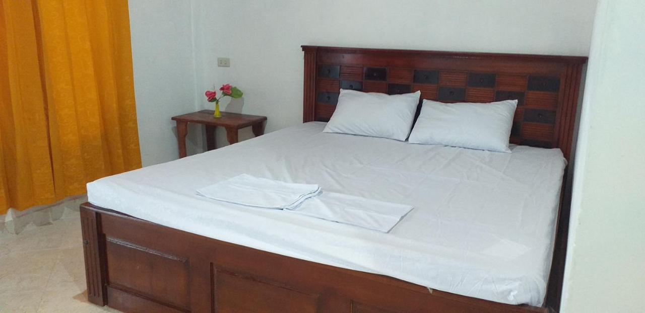Hotel Toba Boi Tuk Tuk Esterno foto
